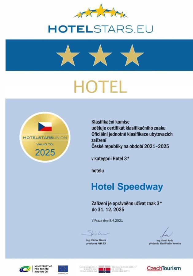 Penzion Speedway Mariánské Lázně Exterior foto